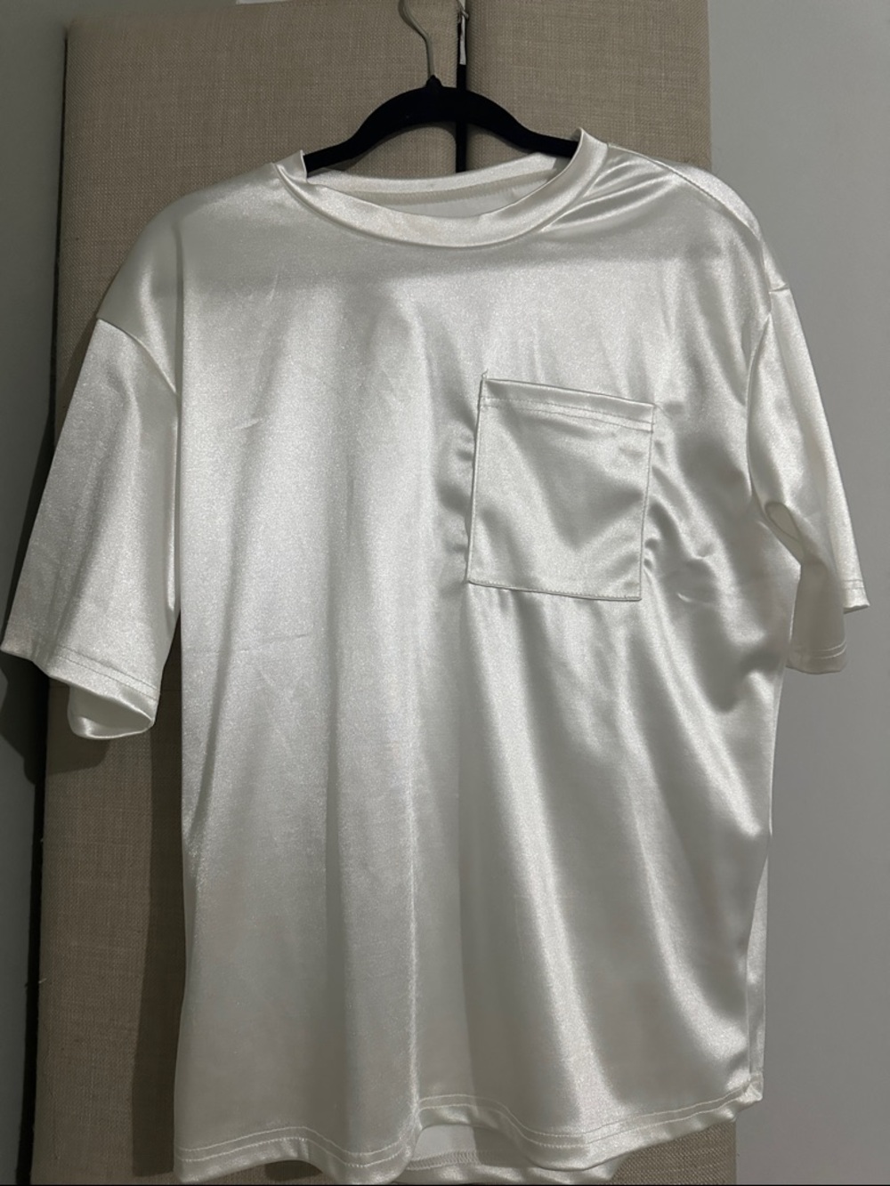 Gorgeus Satin Pocket T-Shirt in White